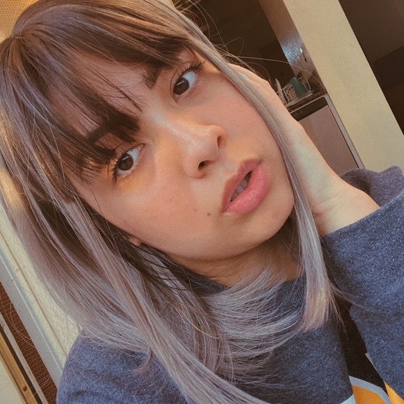 Meet your Posher, Evelin - Picture 1 of 1